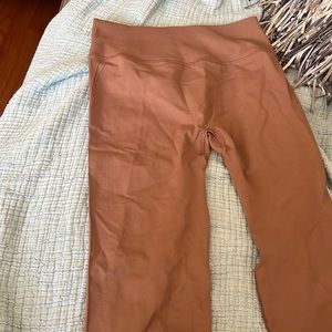 Never worn lululemon leggings!